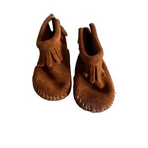 Minnetonka Brown Fringe‎ Riley Baby Bootie Suede Moccasin Size 2